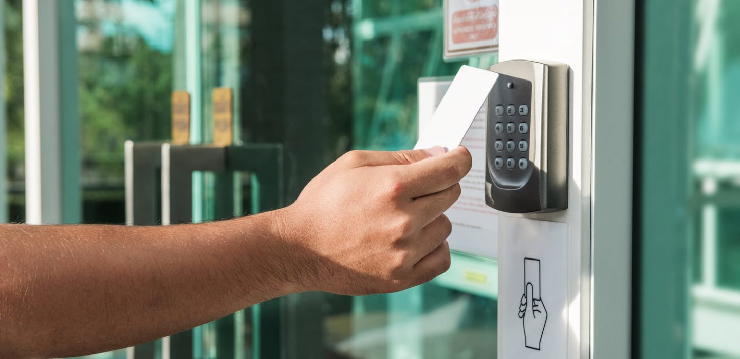 chiswick-doo-security-and-smart-home-systems-1440x700